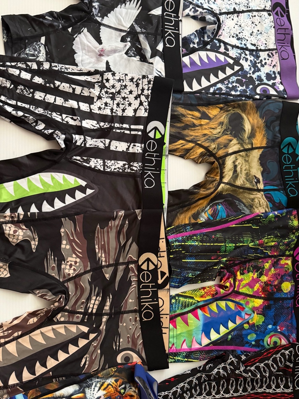 ethika Boys Medium  Multicolor Graphic staple with boxer briefs 70% off ad A1